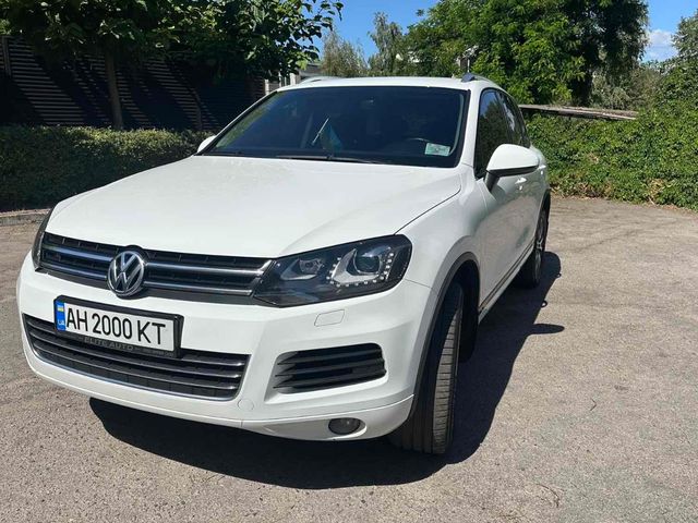 Volkswagen Touareg - фото 3