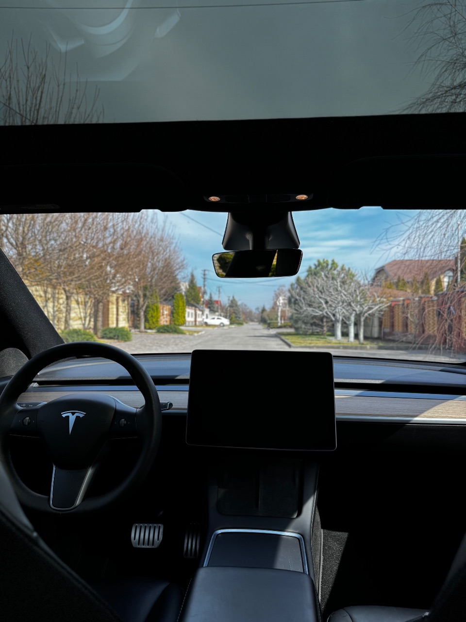 Tesla Model Y - фото 10