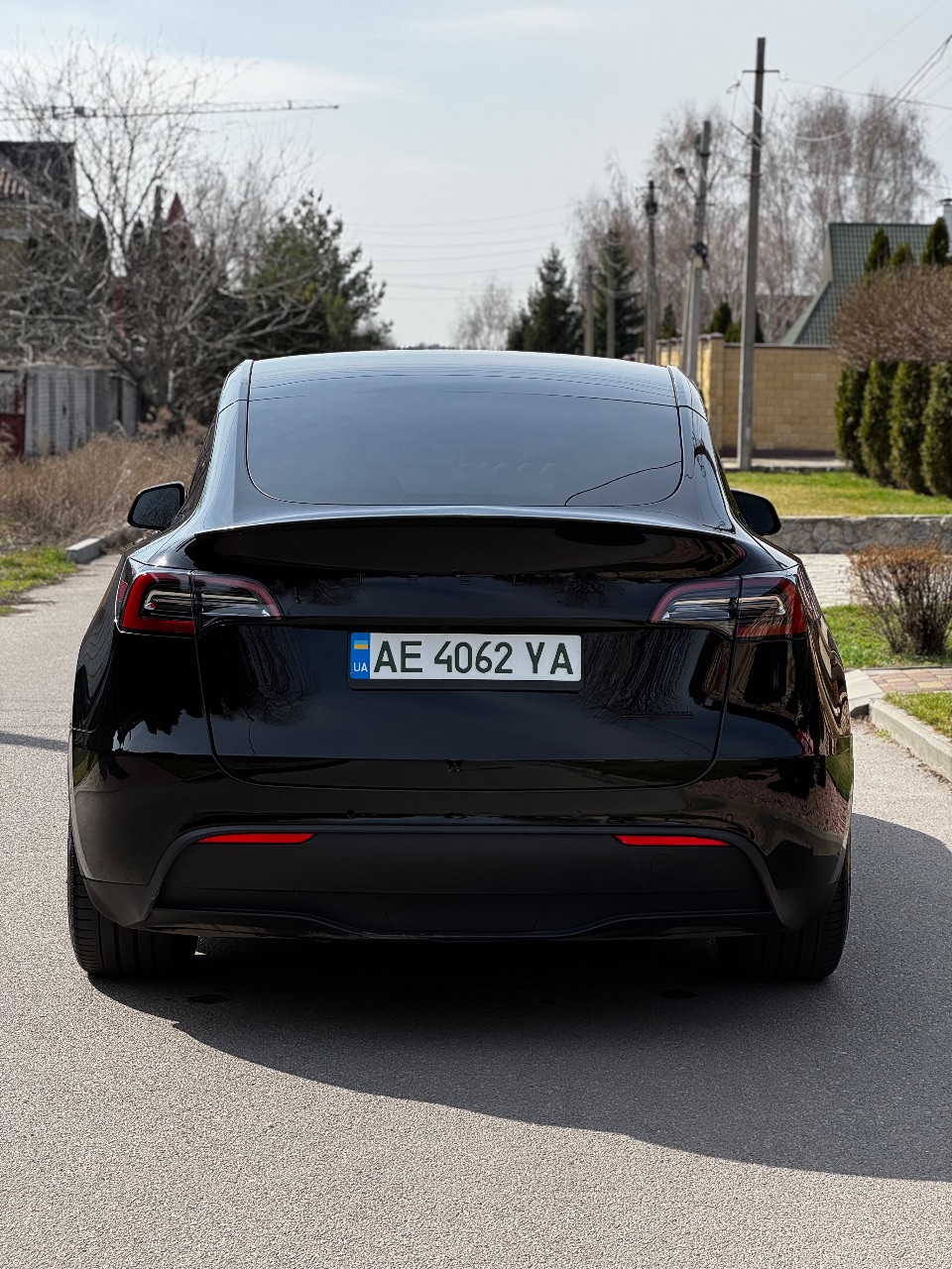 Tesla Model Y - фото 8