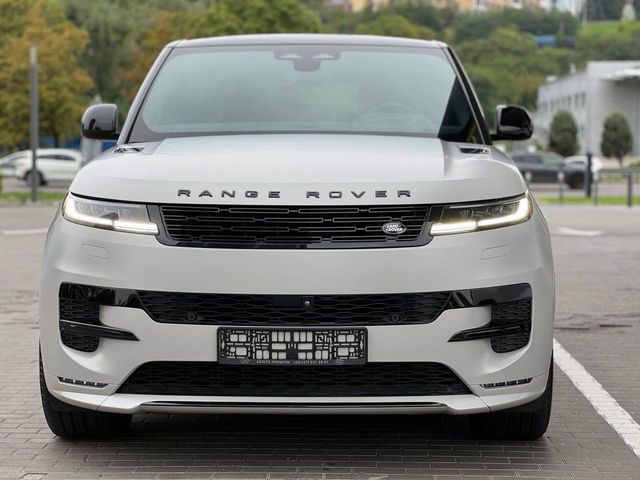Land Rover Range Rover Sport - фото 1