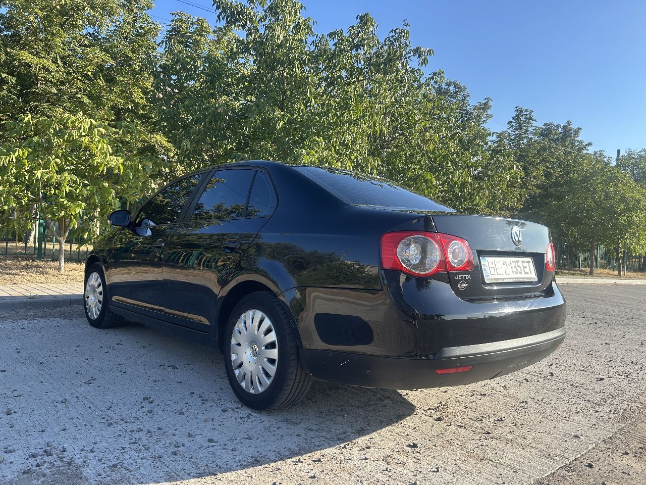 Volkswagen Jetta - фото 6