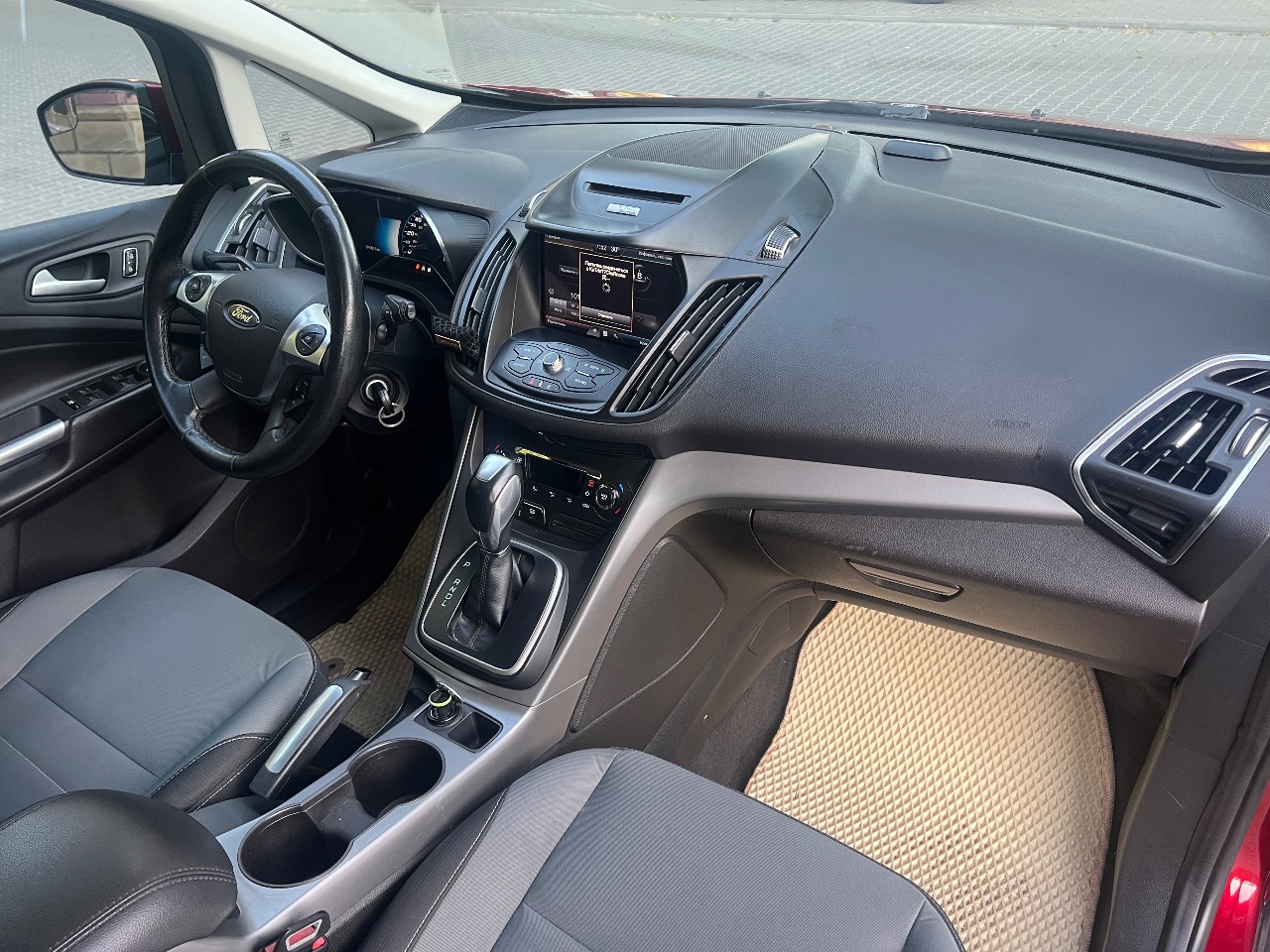 Ford C-MAX - фото 7