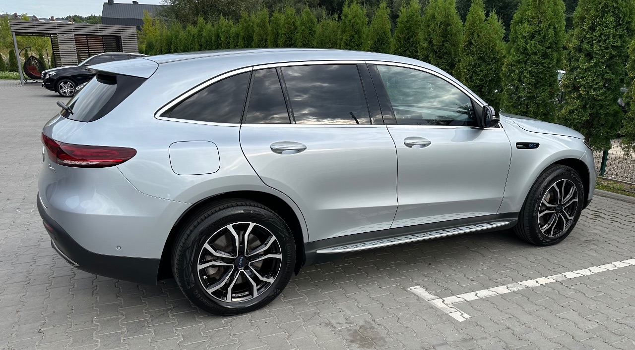 Mercedes-Benz EQC - фото 19