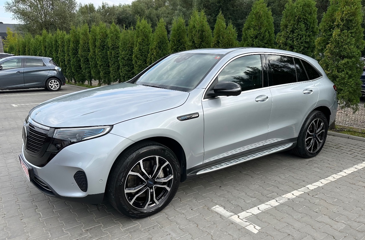 Mercedes-Benz EQC - фото 6