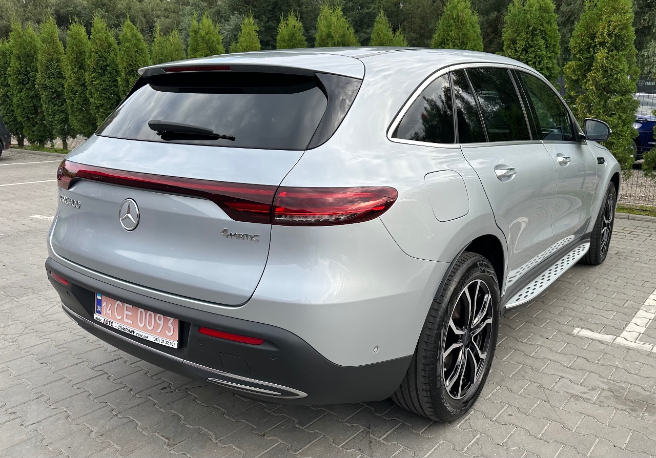 Mercedes-Benz EQC - фото 16