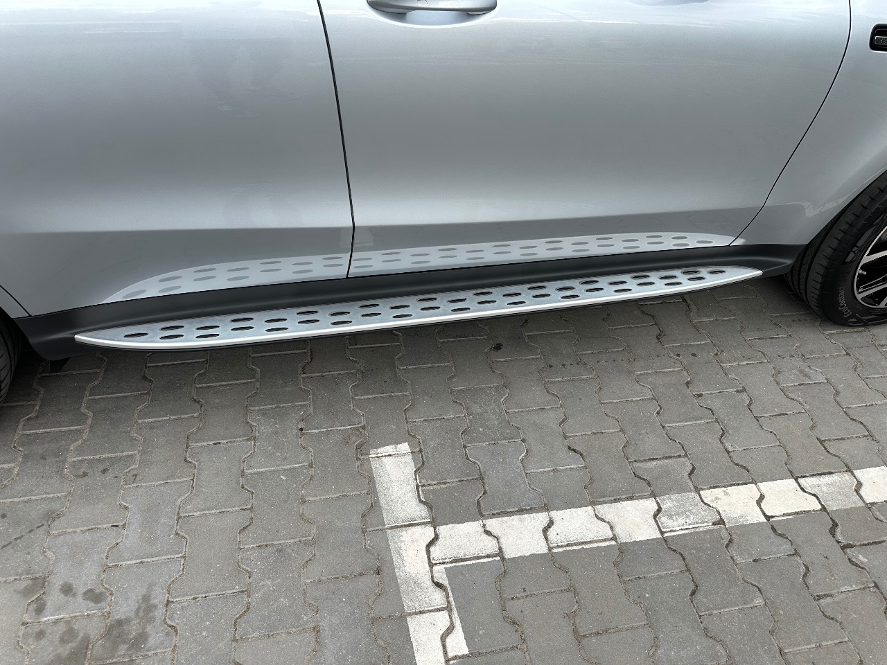 Mercedes-Benz EQC - фото 45