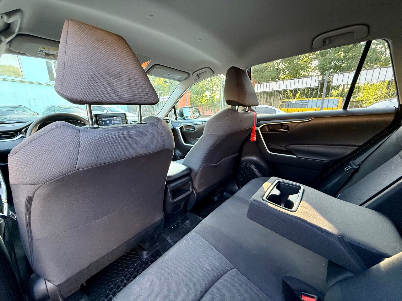 Toyota RAV4 - фото 21