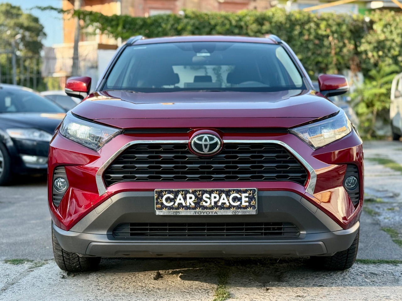 Toyota RAV4 - фото 4