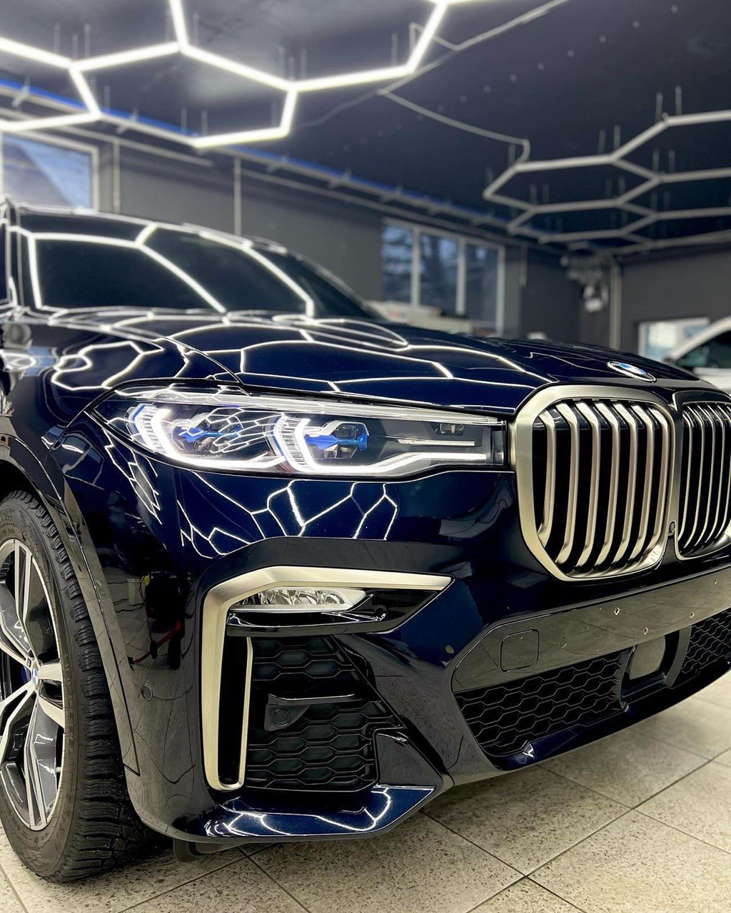 BMW X7 - фото 6