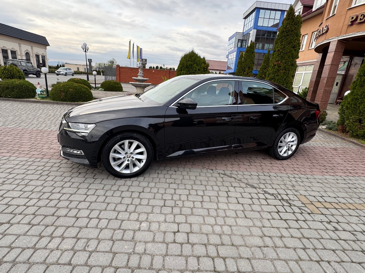 Skoda Superb - фото 5