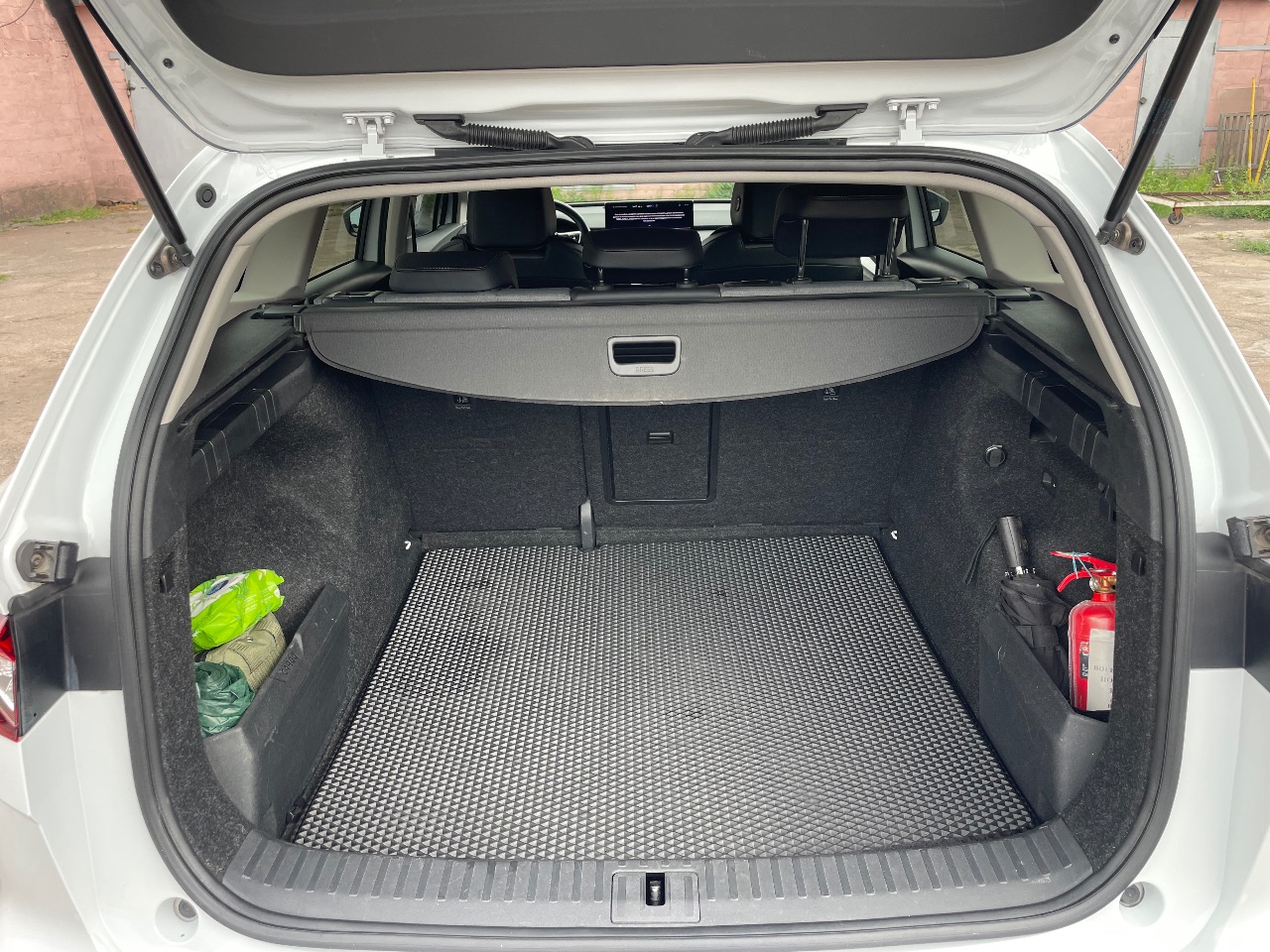 Skoda Enyaq - фото 14