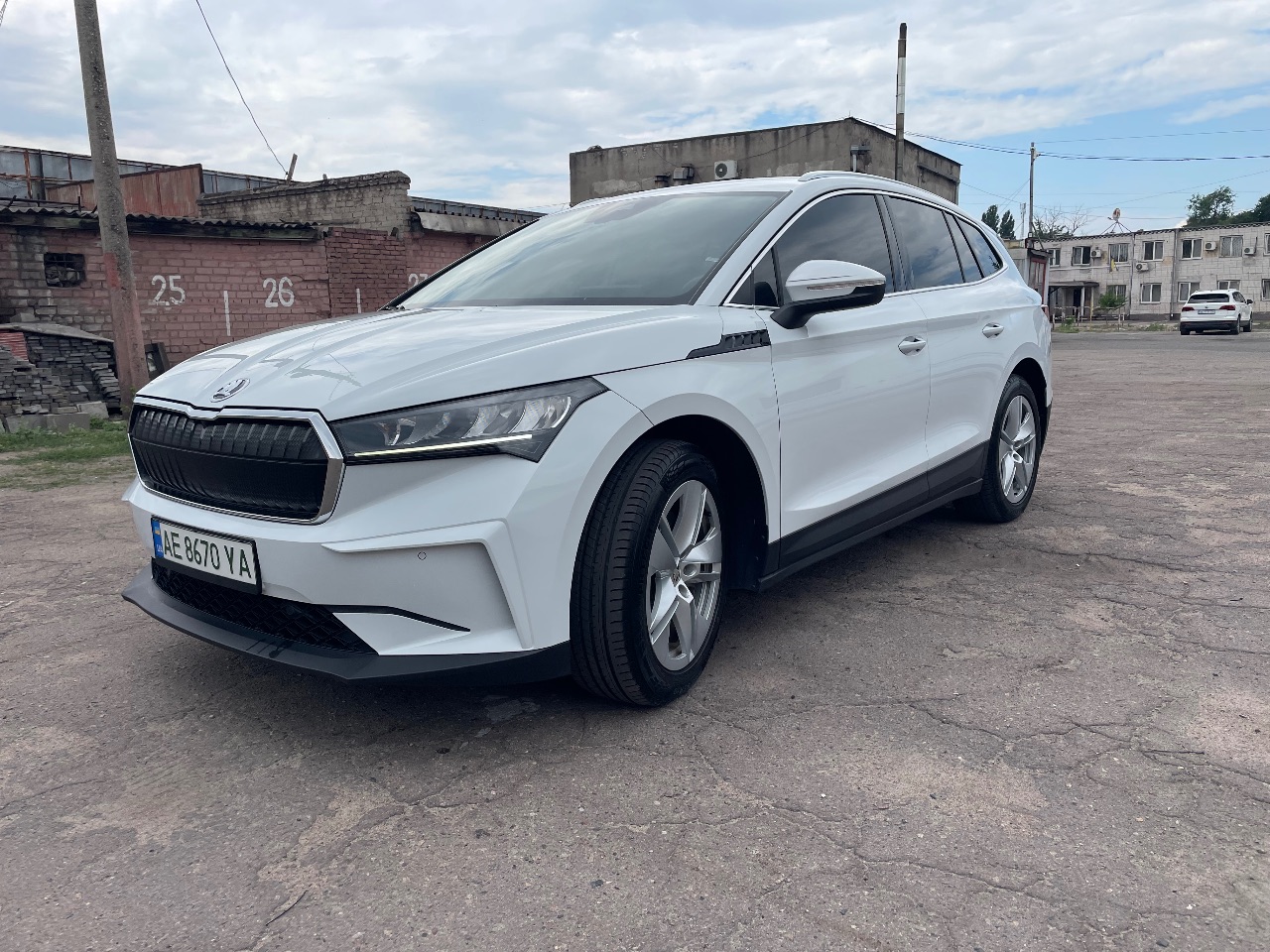 Skoda Enyaq - фото 2