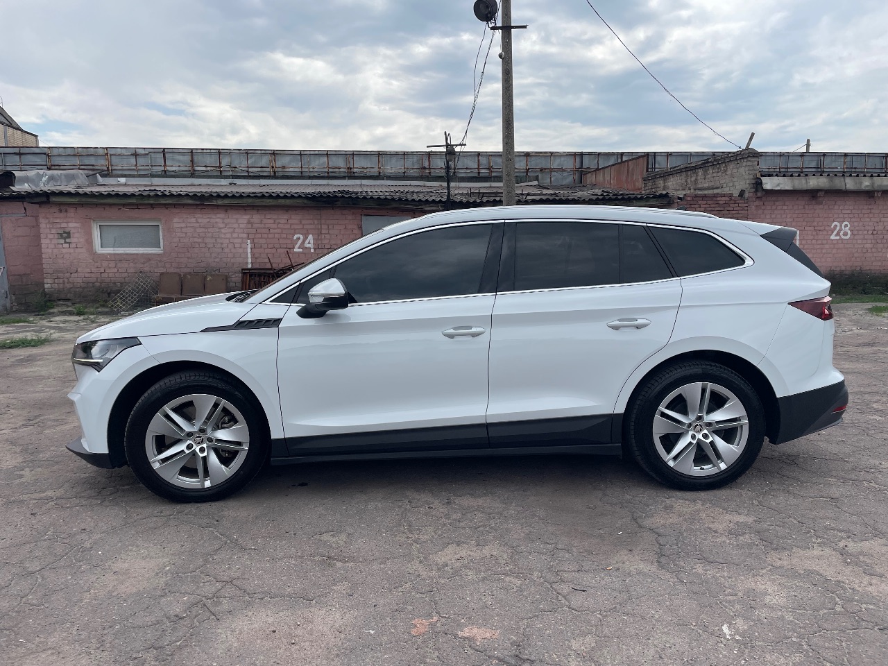 Skoda Enyaq - фото 3