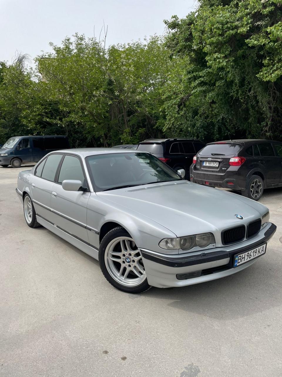 BMW 7 серії - фото 9