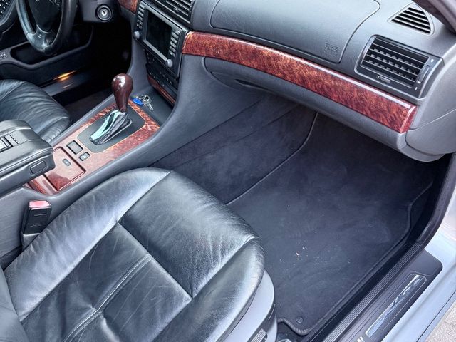 BMW 7 серії - зображення 2