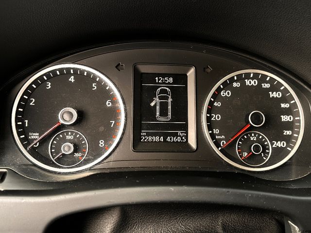 Volkswagen Tiguan - фото 5