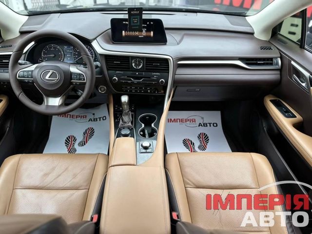 Lexus RX - фото 3