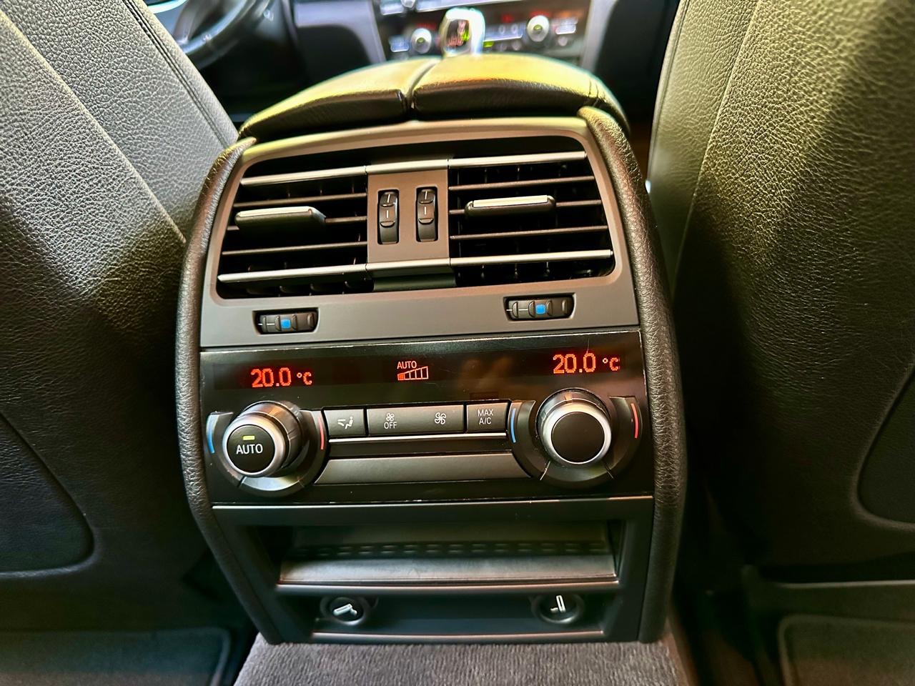 BMW 7 серії - фото 12