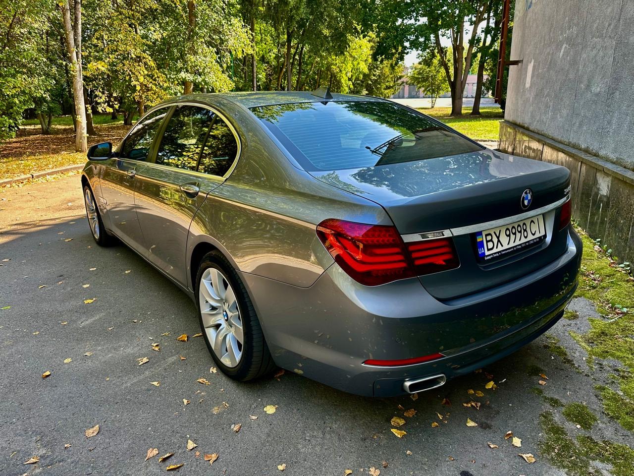 BMW 7 серії - фото 4