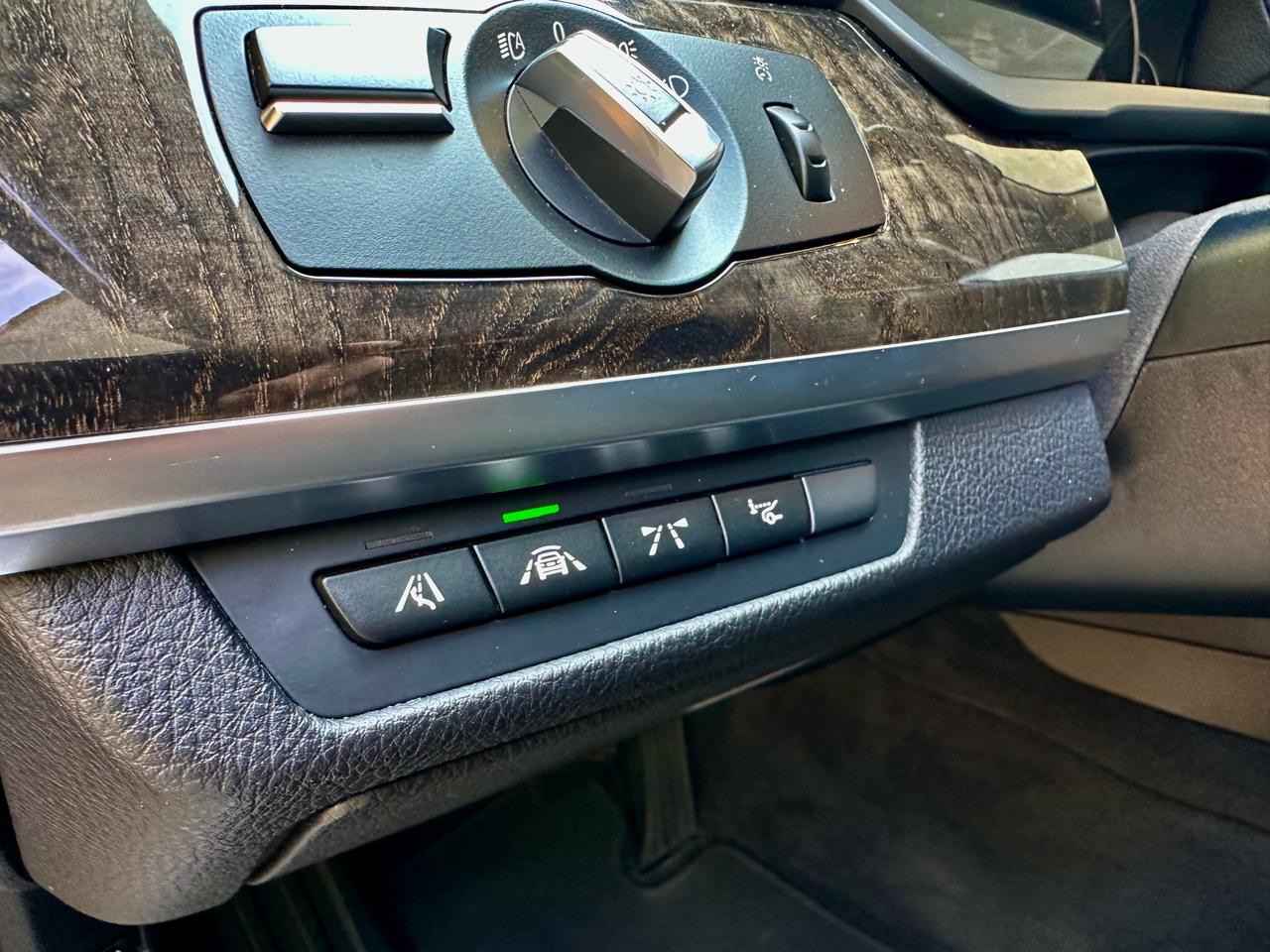 BMW 7 серії - фото 7