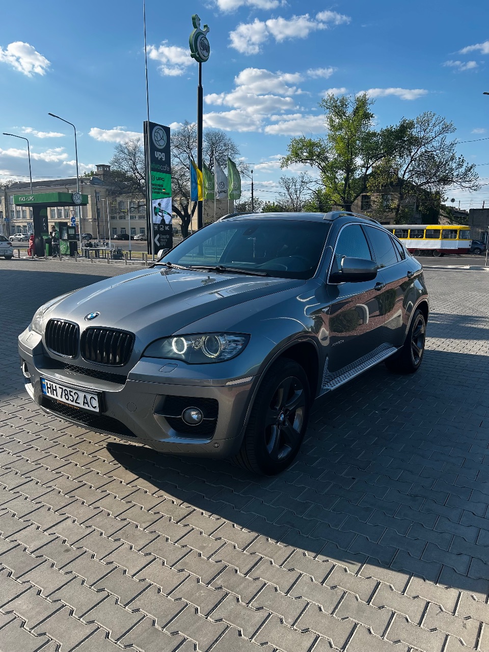 BMW X6 - фото 6