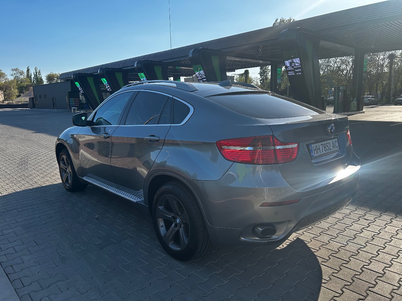 BMW X6 - фото 12
