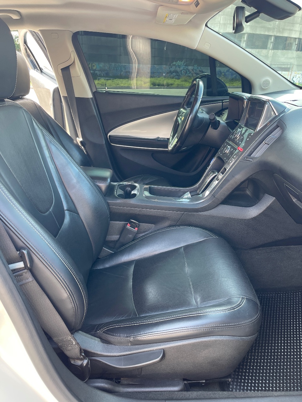 Chevrolet Volt - фото 14