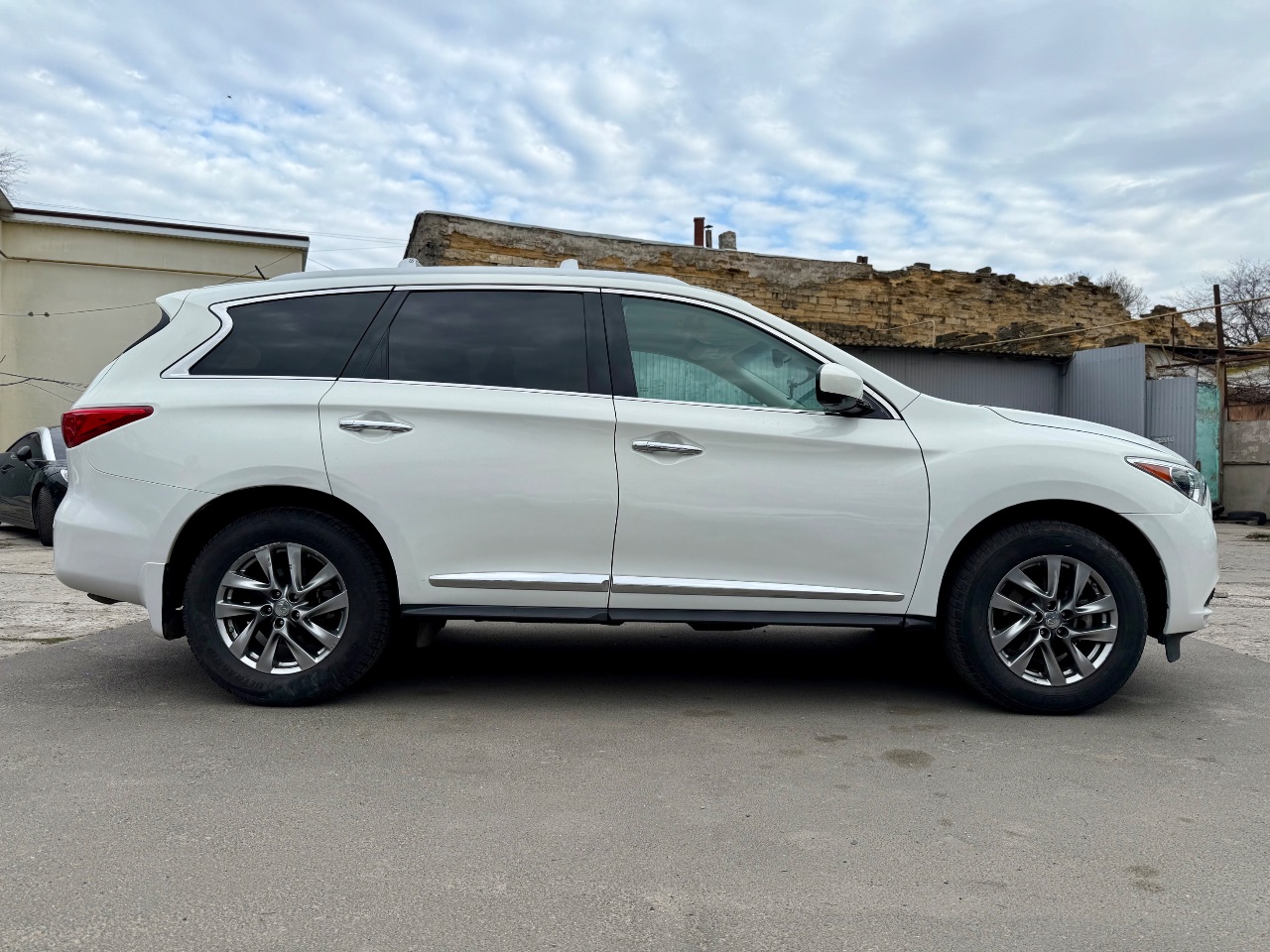 Infiniti QX60 - фото 16