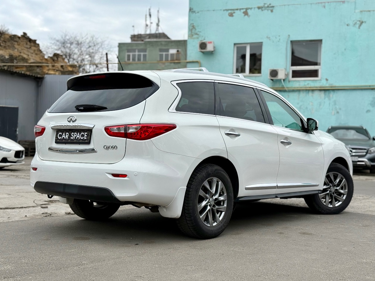 Infiniti QX60 - фото 8