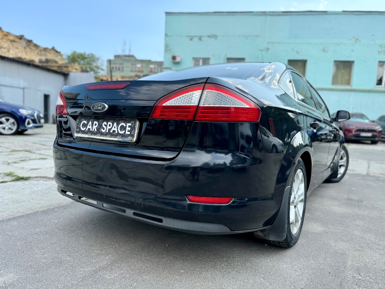 Ford Mondeo - фото 12