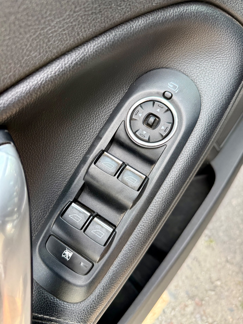 Ford Mondeo - фото 22