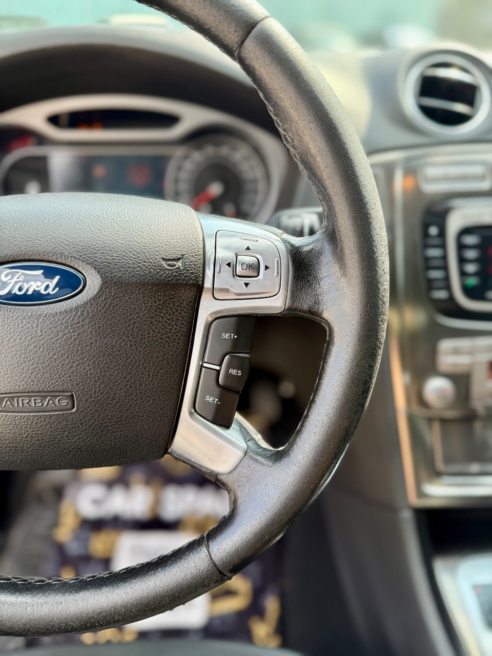 Ford Mondeo - фото 28