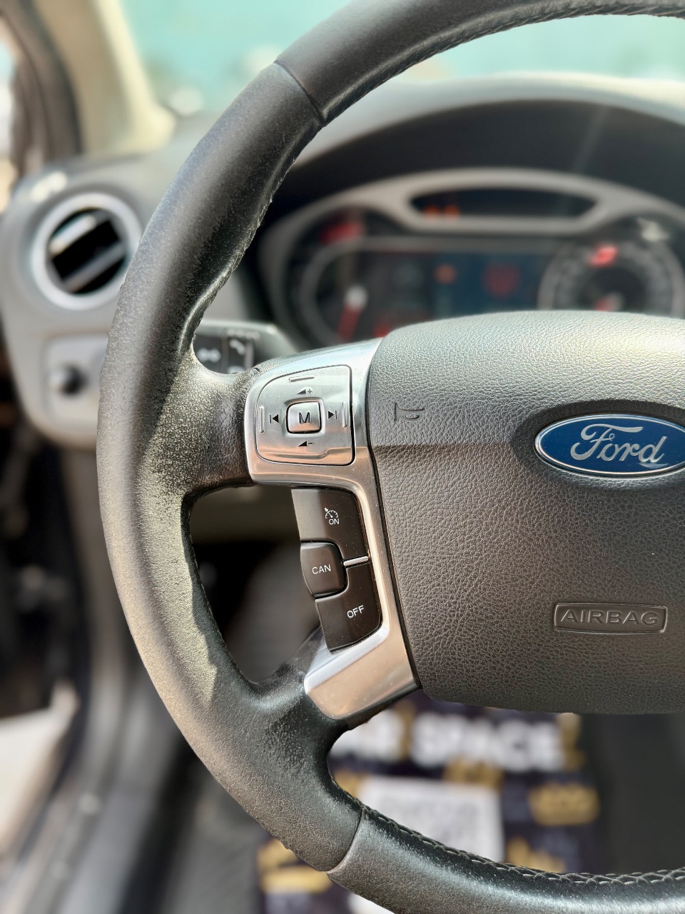 Ford Mondeo - фото 29