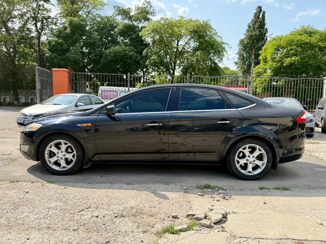 Ford Mondeo - фото 13