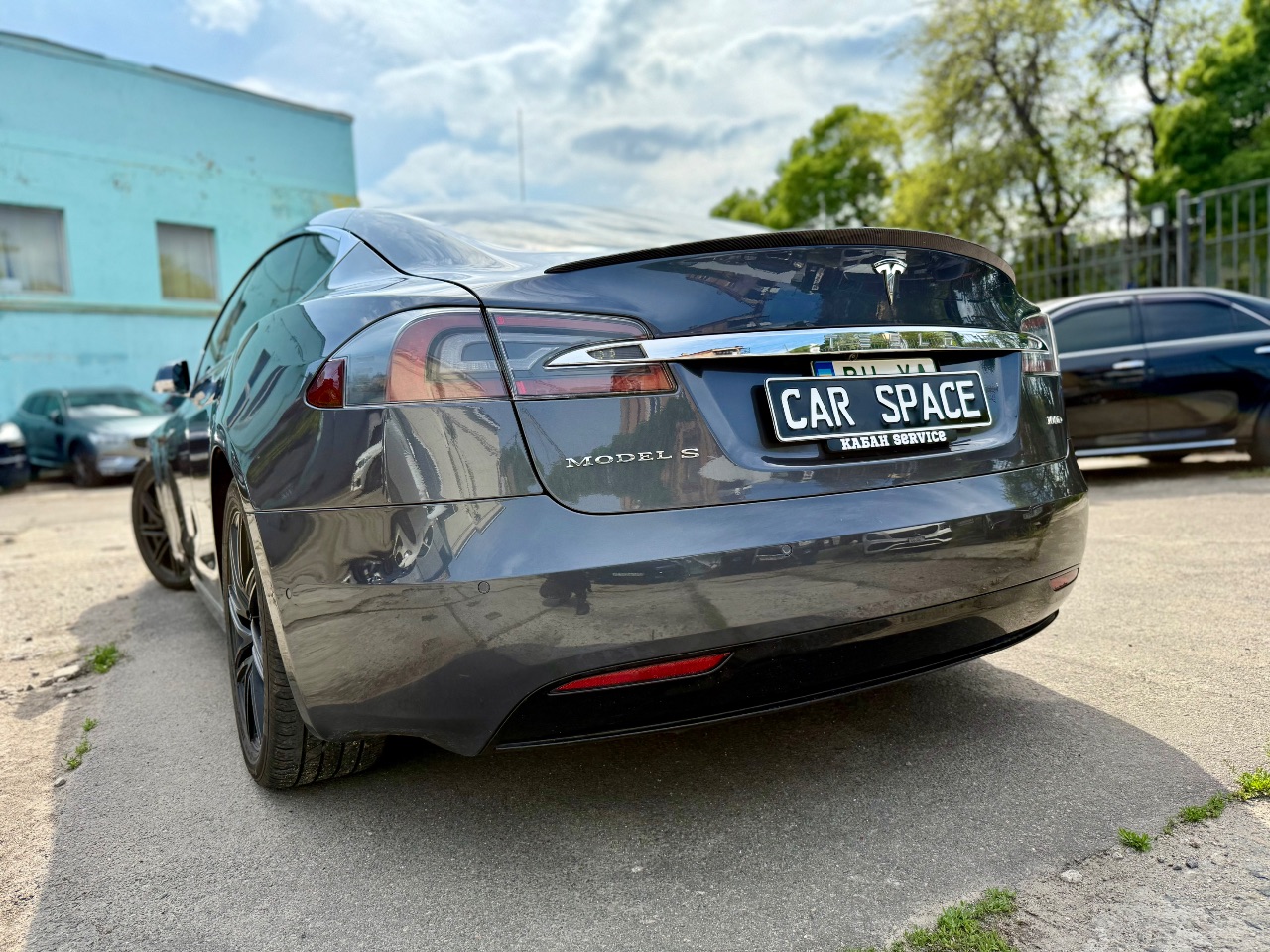 Tesla Model S - фото 14