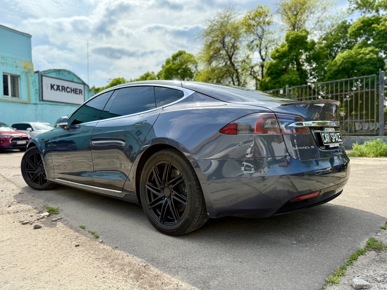 Tesla Model S - фото 13