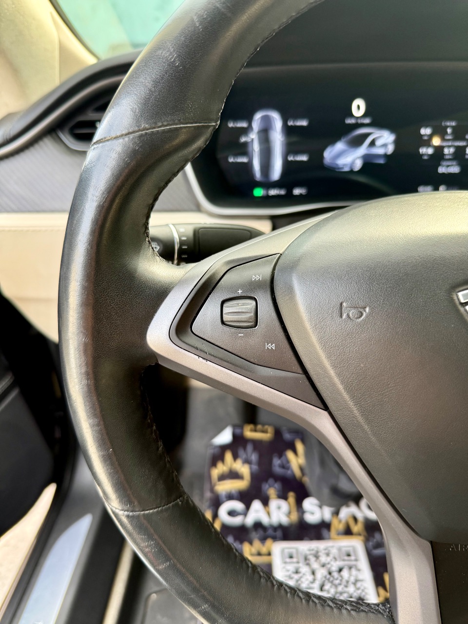 Tesla Model S - фото 30