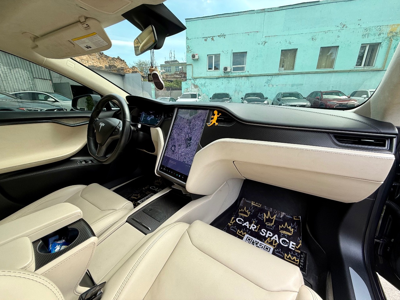 Tesla Model S - фото 17