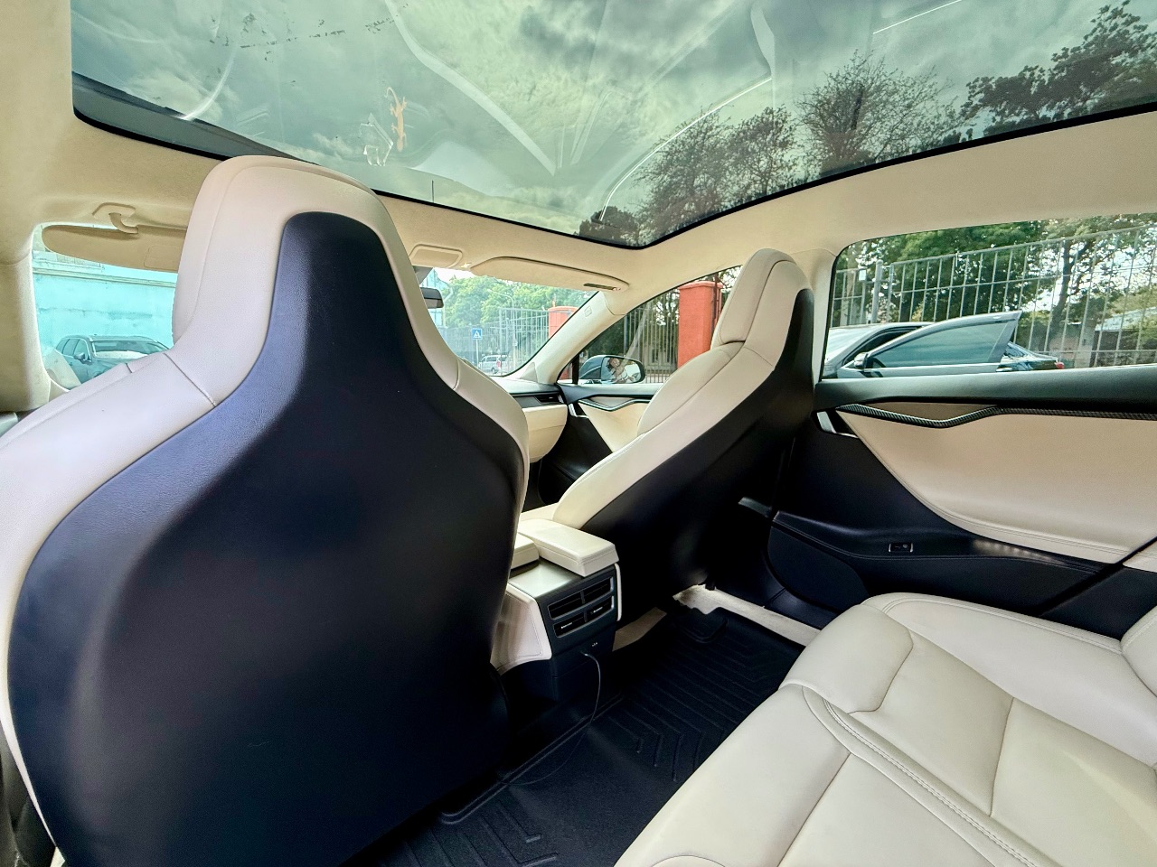 Tesla Model S - фото 20