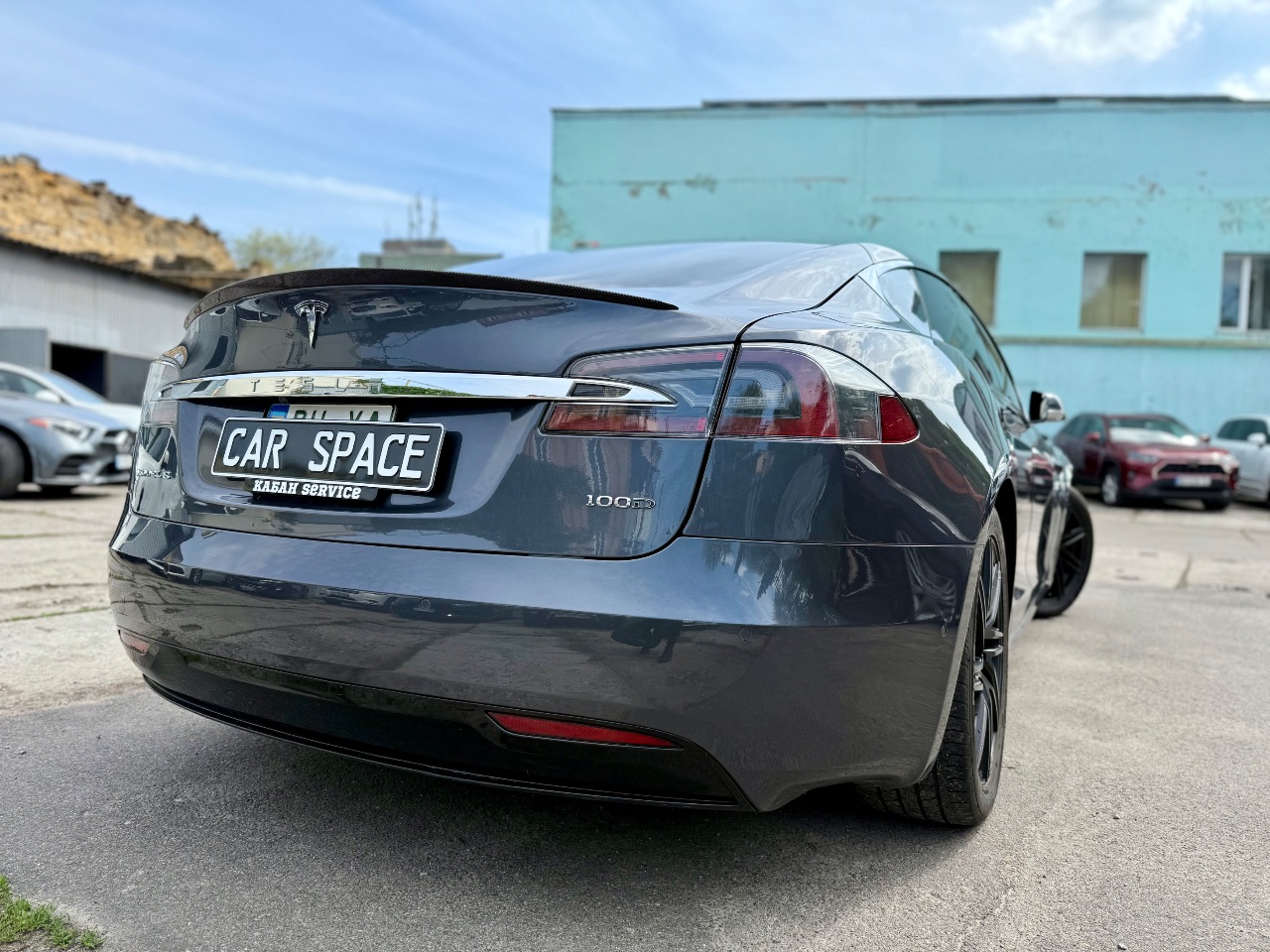 Tesla Model S - фото 10