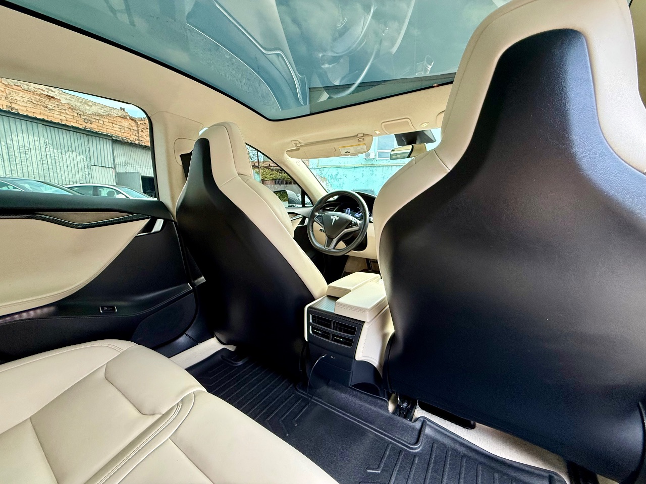 Tesla Model S - фото 19
