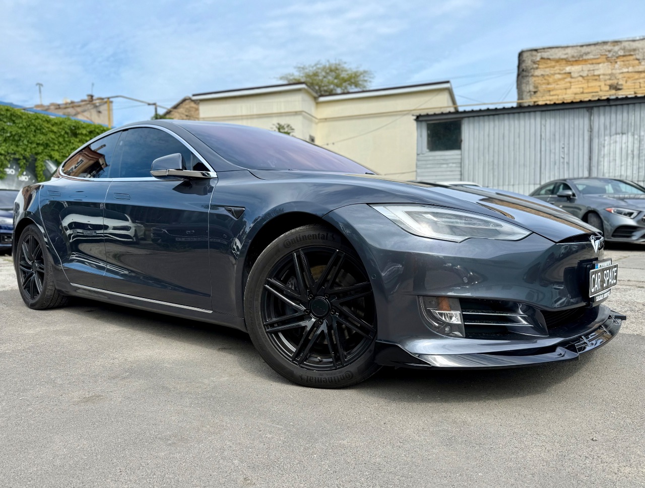 Tesla Model S - фото 6