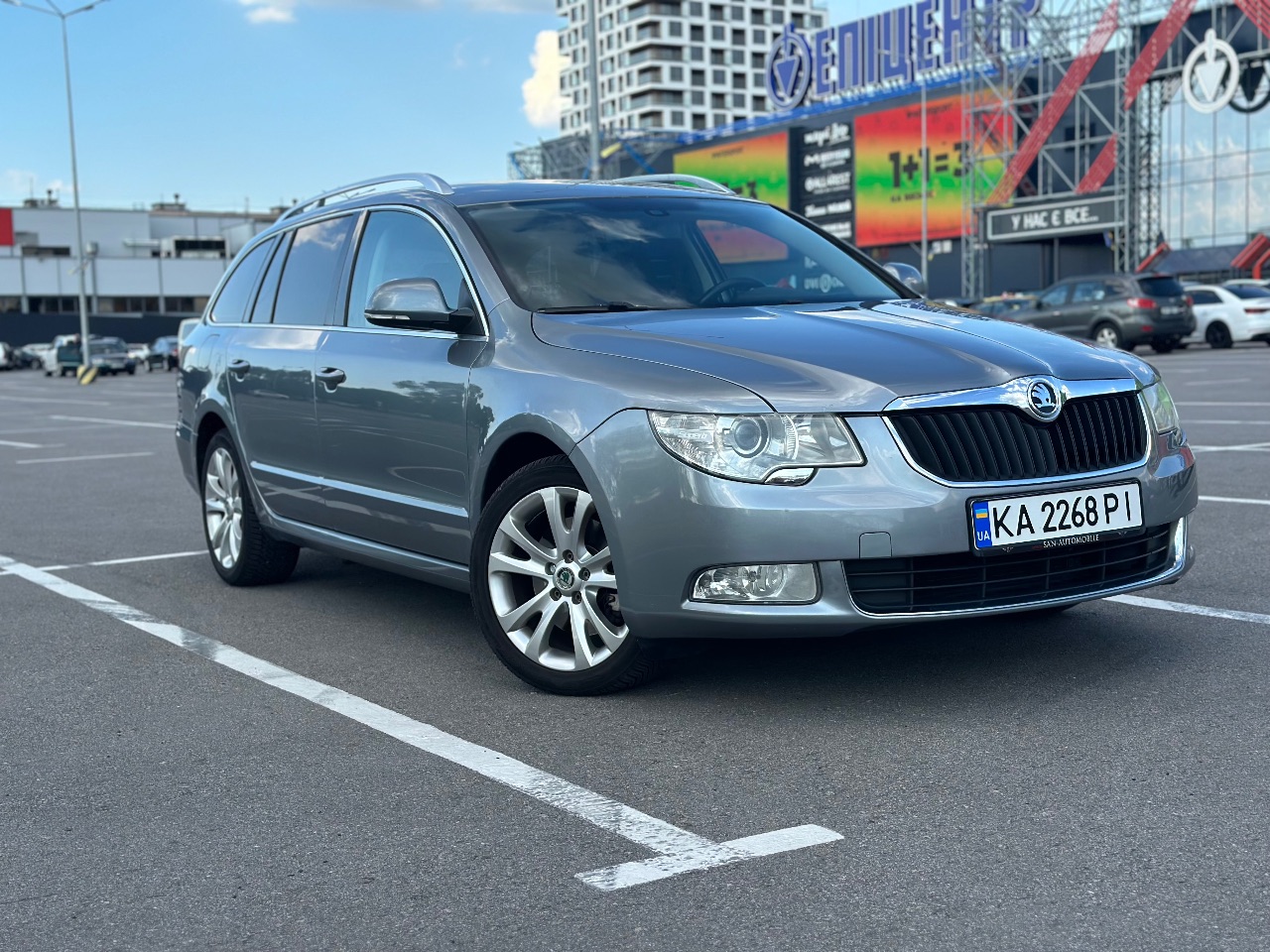 Skoda Superb - фото 1