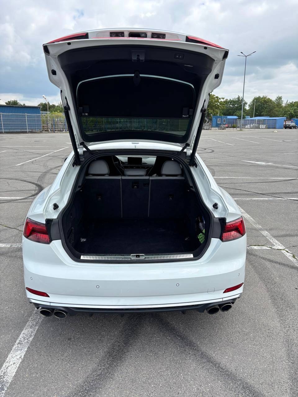 Audi S5 - фото 7