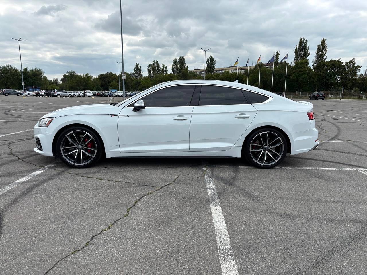 Audi S5 - фото 5