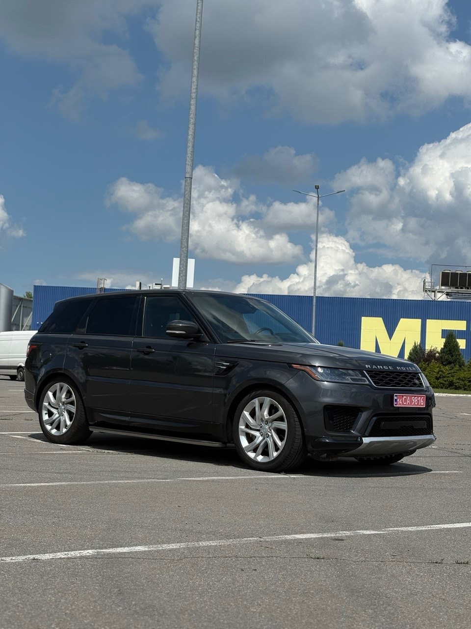Land Rover Range Rover Sport - фото 1