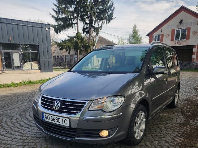 Volkswagen Touran 2008, Тячів, $6 400 - зображення 1