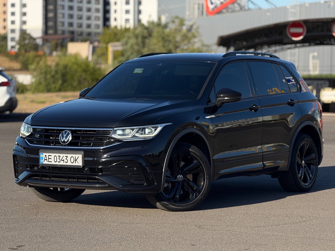 Volkswagen Tiguan R - фото 1