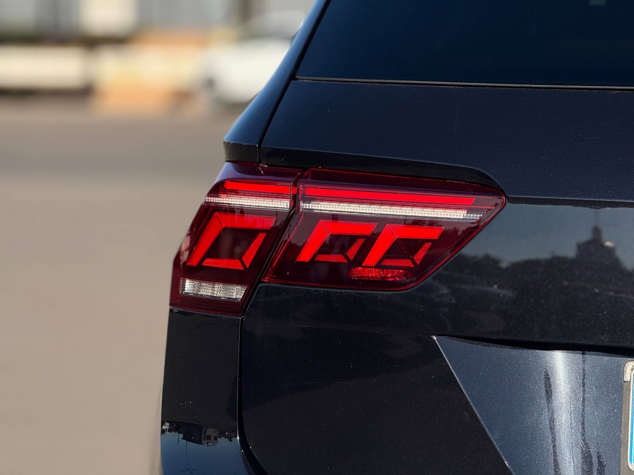 Volkswagen Tiguan R - фото 17