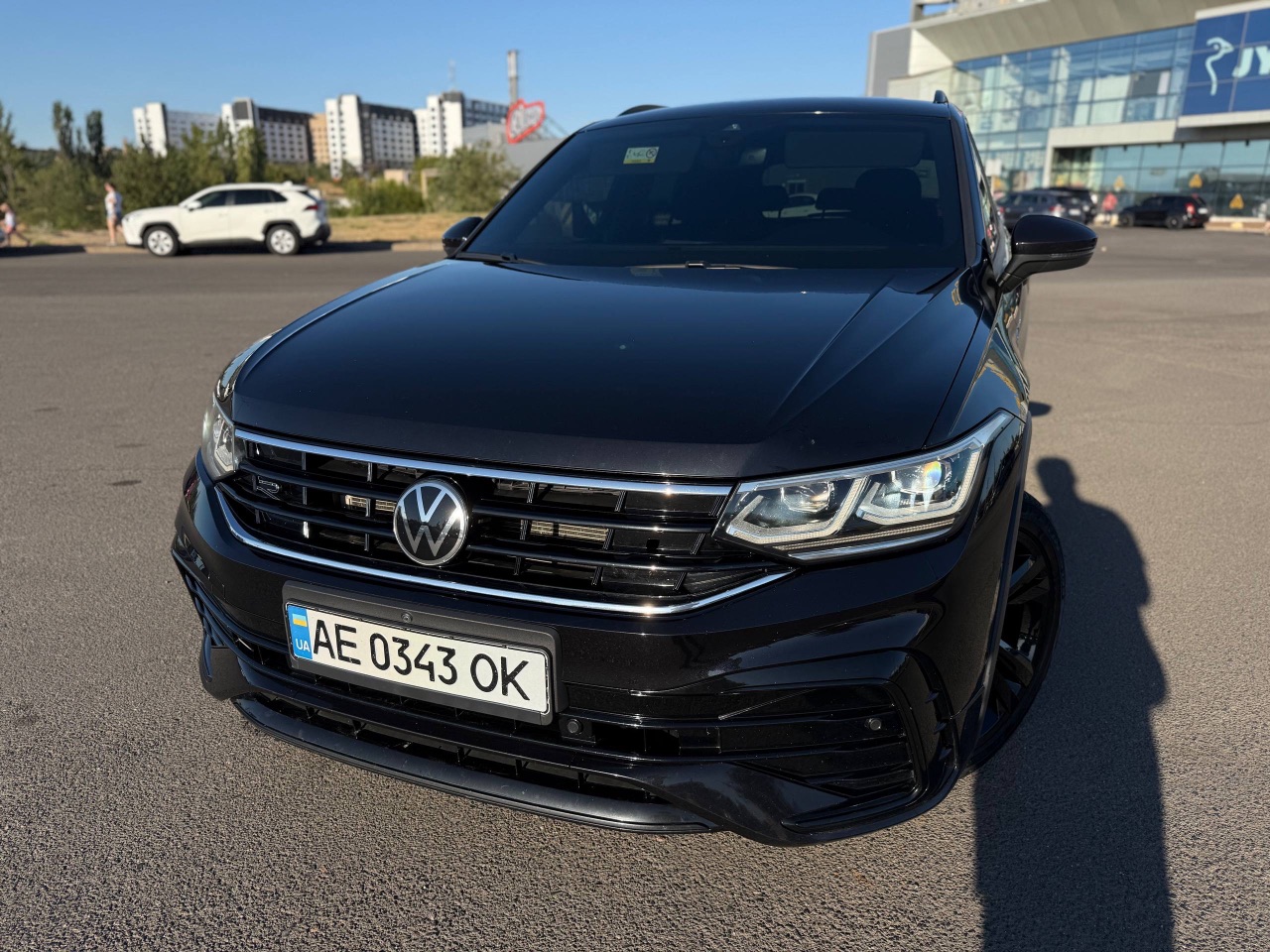 Volkswagen Tiguan R - фото 10
